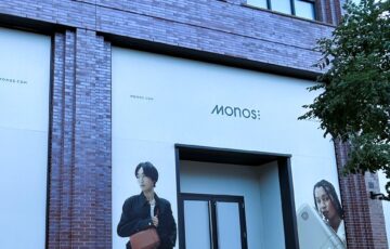 Monos